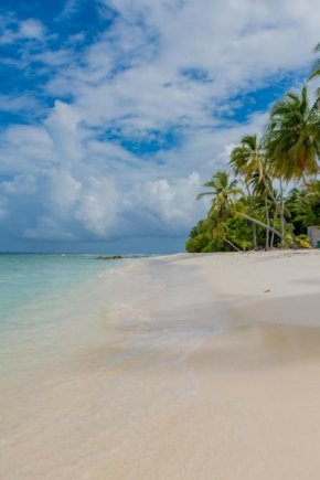  Maclura Residence  Baa Atoll